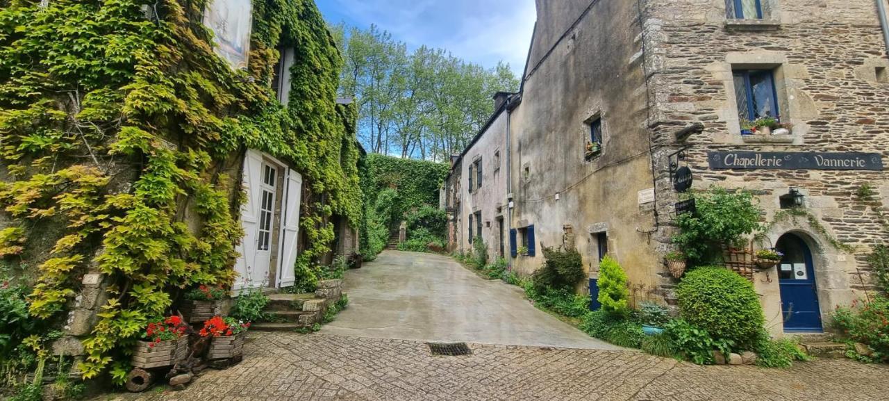 Charming Traditional 2-Bed Cottage Near Plémet Extérieur photo